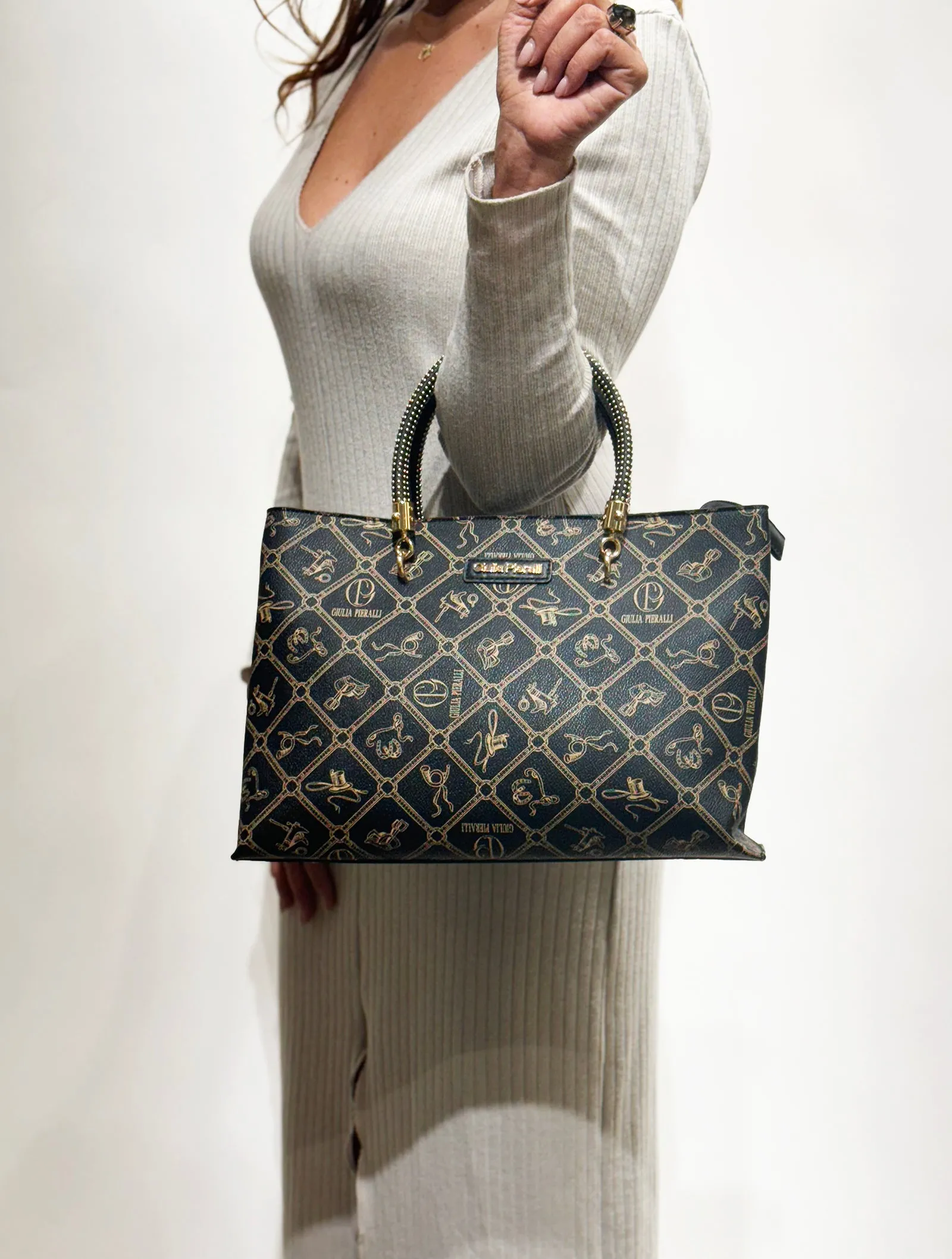 Isadora Satchel