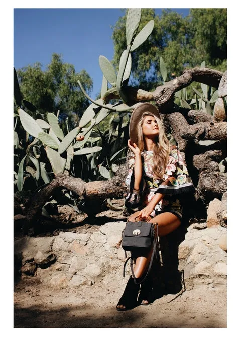 West Wind Ring Crossbody in Coal